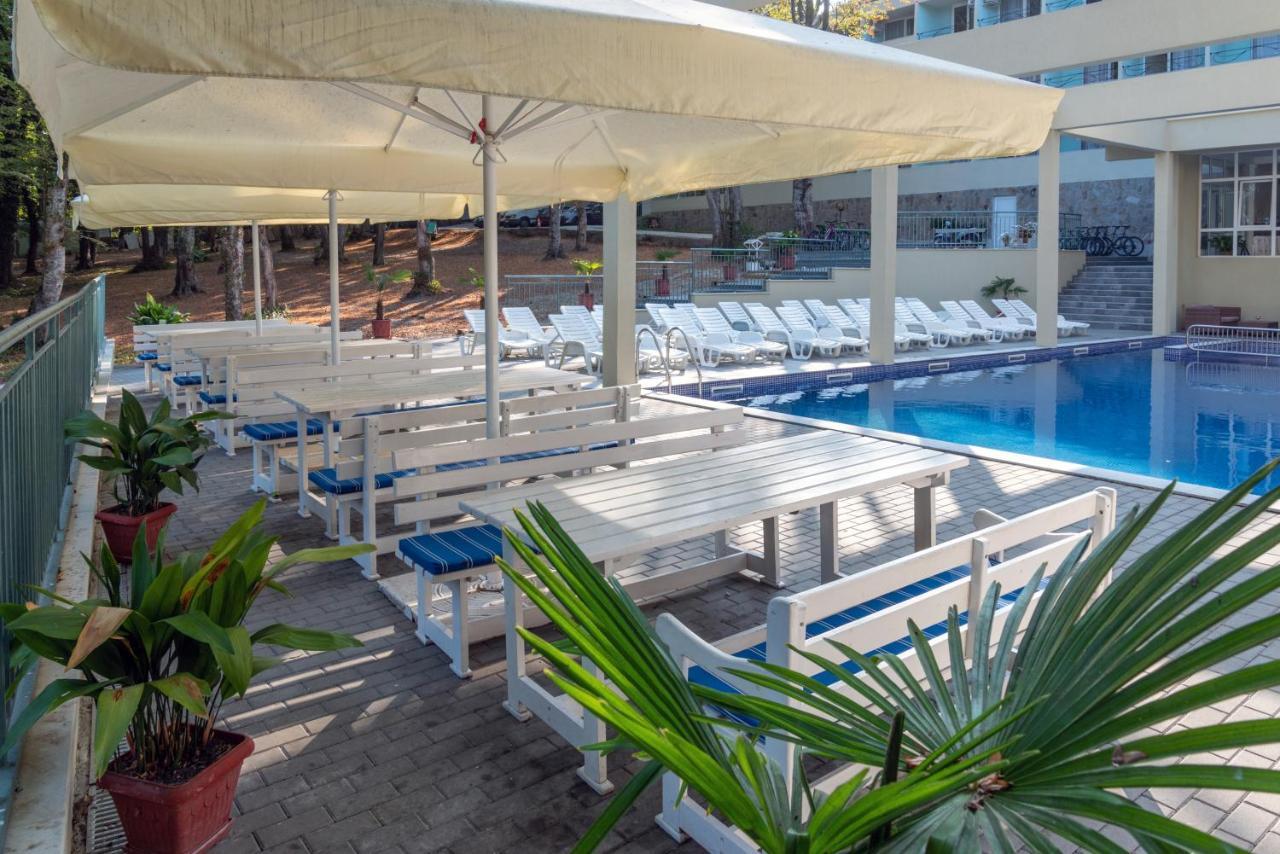 Ariana Hotel Kiten  Esterno foto