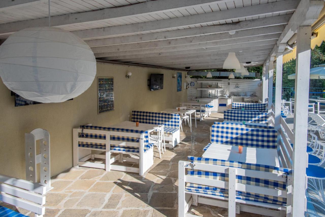 Ariana Hotel Kiten  Esterno foto